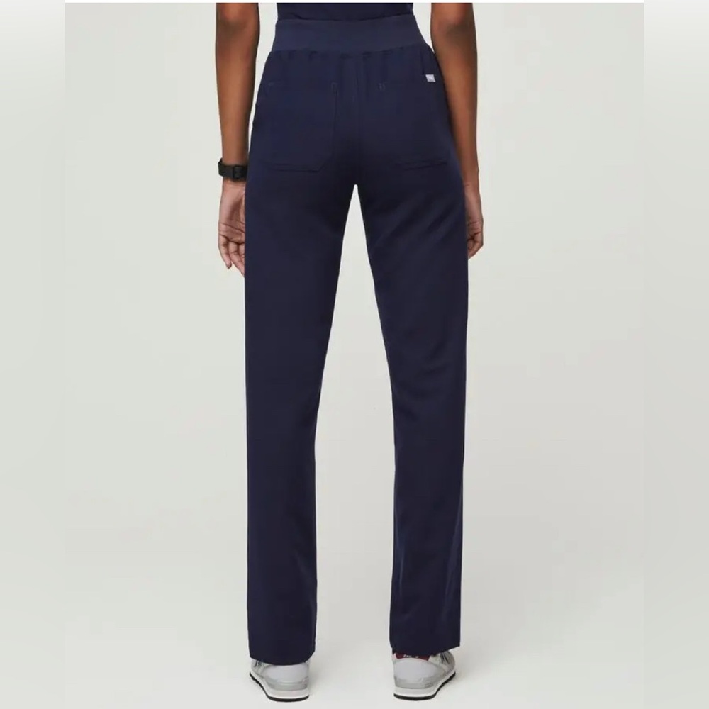 Fig’s Livingston Basic Scrub Bottom - image 2